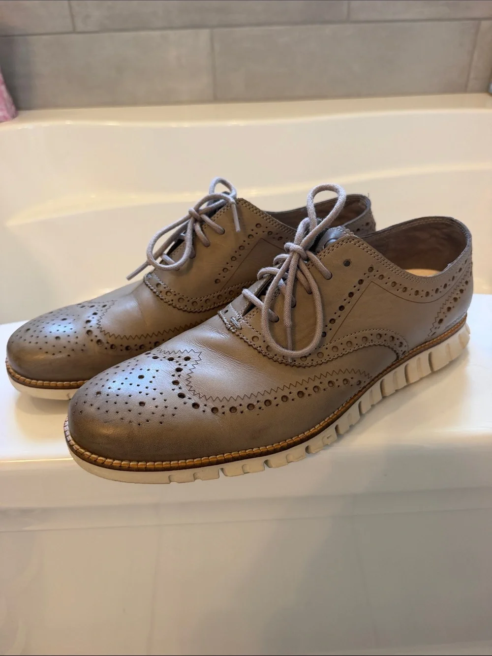 Men's Cole Haan Wingtip Oxford Leather Lace-Up - Taupe